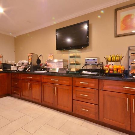 Best Western The Inn & Suites Pacific Grove Bagian luar foto